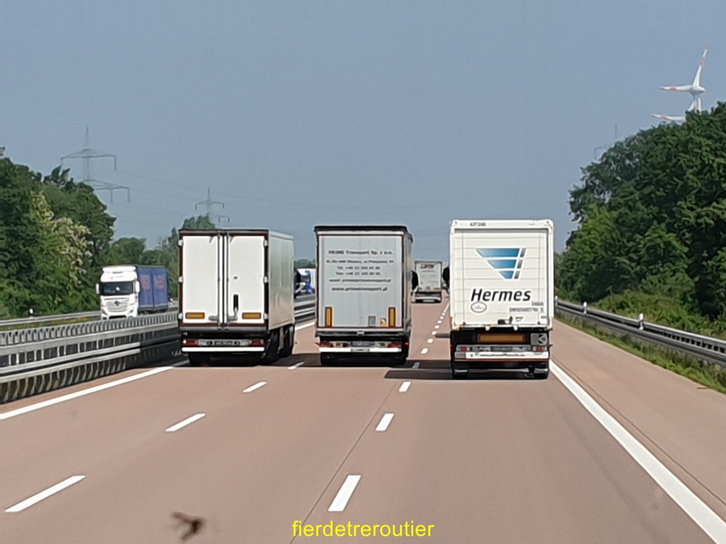 Collègues polonais à la lutte sur l'A9 , entre Leipzig et Berlin... (1).jpg