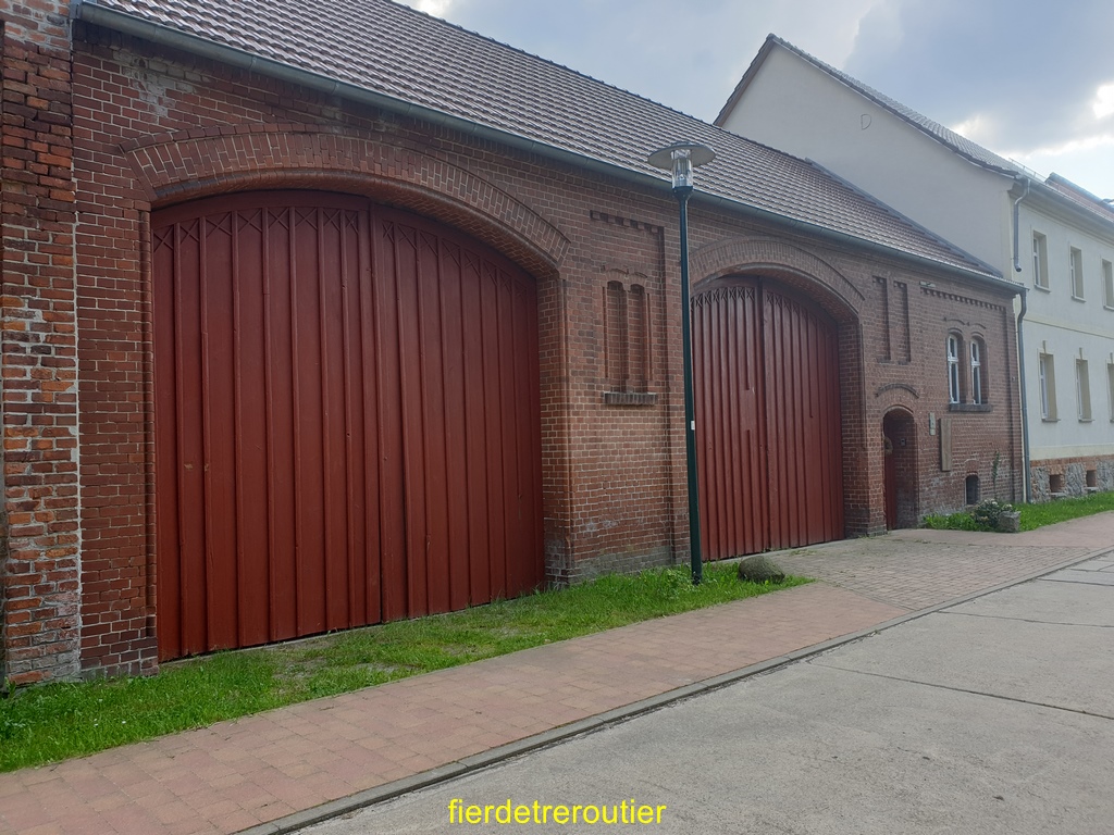 D14 Luckenwalde , ancien stalag où de nombreux prisonniers de guerre français , russes , polonais furent détenus.. (5).jpg